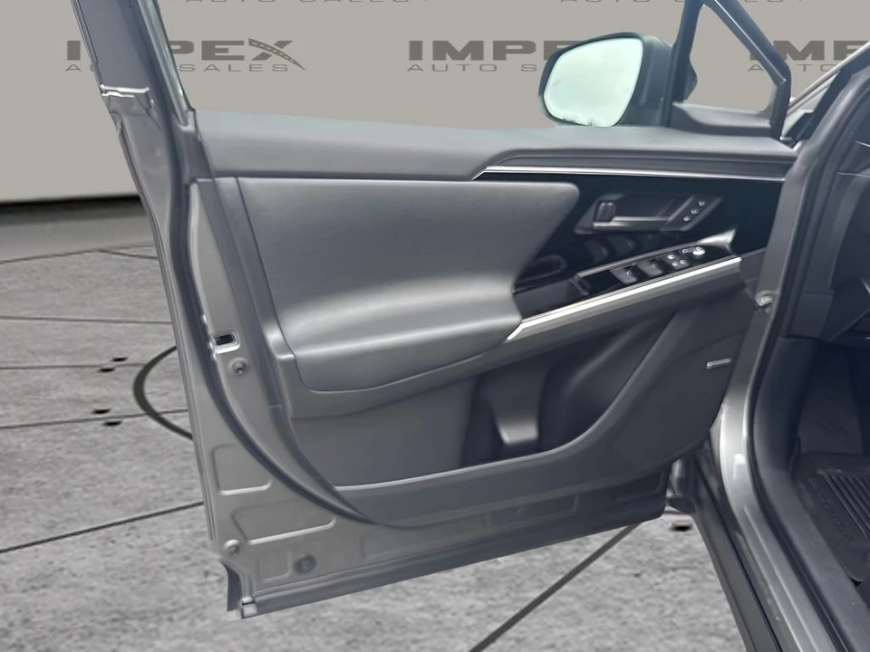 2025 Subaru - Image 23 of 31
