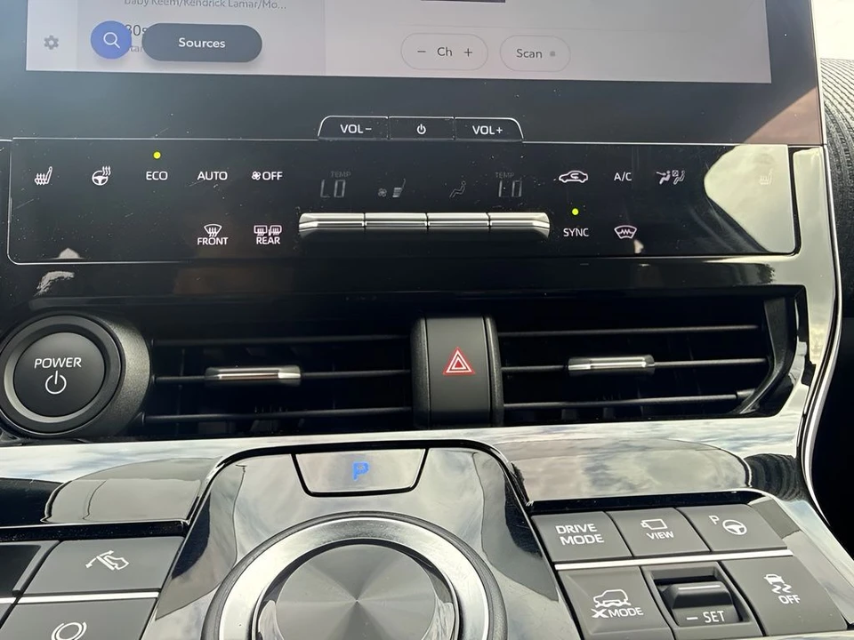 2025 Subaru - Image 16 of 31
