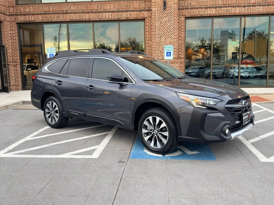 2025 Subaru Outback 6th Gen - Image 18 of 19