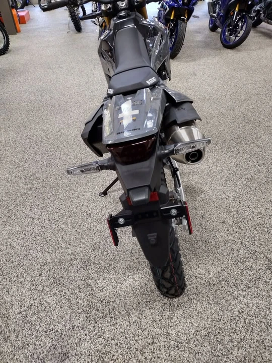 2025 Suzuki - Image 2 of 6