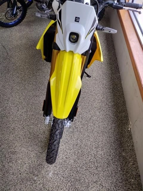2025 Suzuki Motorcycles - Image 2 of 6