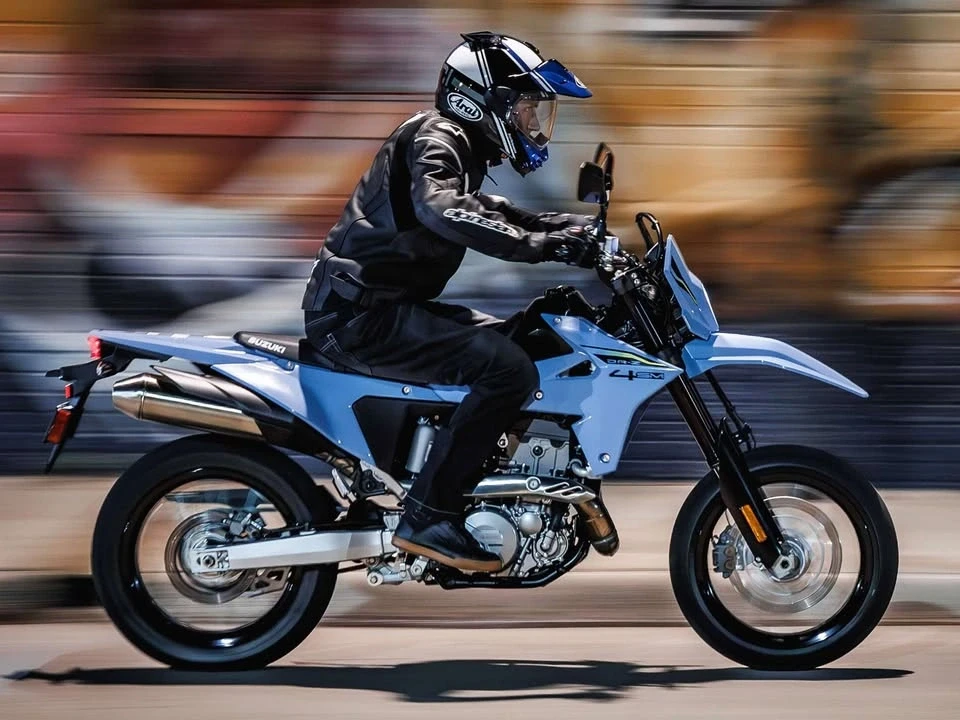 2025 Suzuki Motorcycles - Image 15 of 20