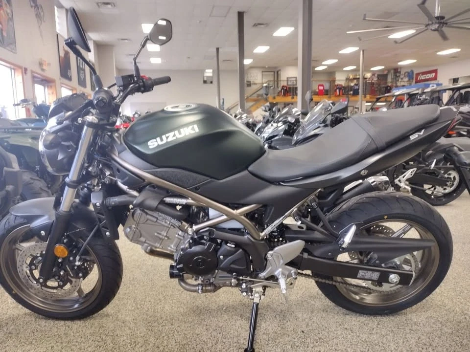 2025 Suzuki Motorcycles - Image 3 of 5