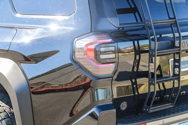 2025 Toyota 4Runner 6th Gen - Image 11 of 21
