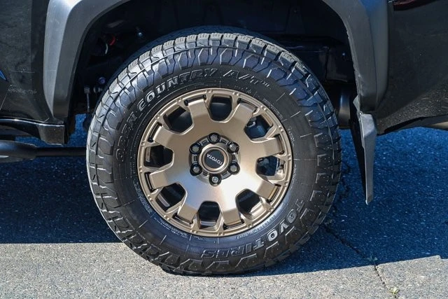 2025 Toyota 4Runner 6th Gen - Image 10 of 21