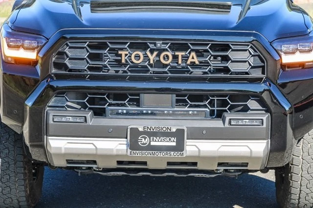 2025 Toyota 4Runner 6th Gen - Image 7 of 21