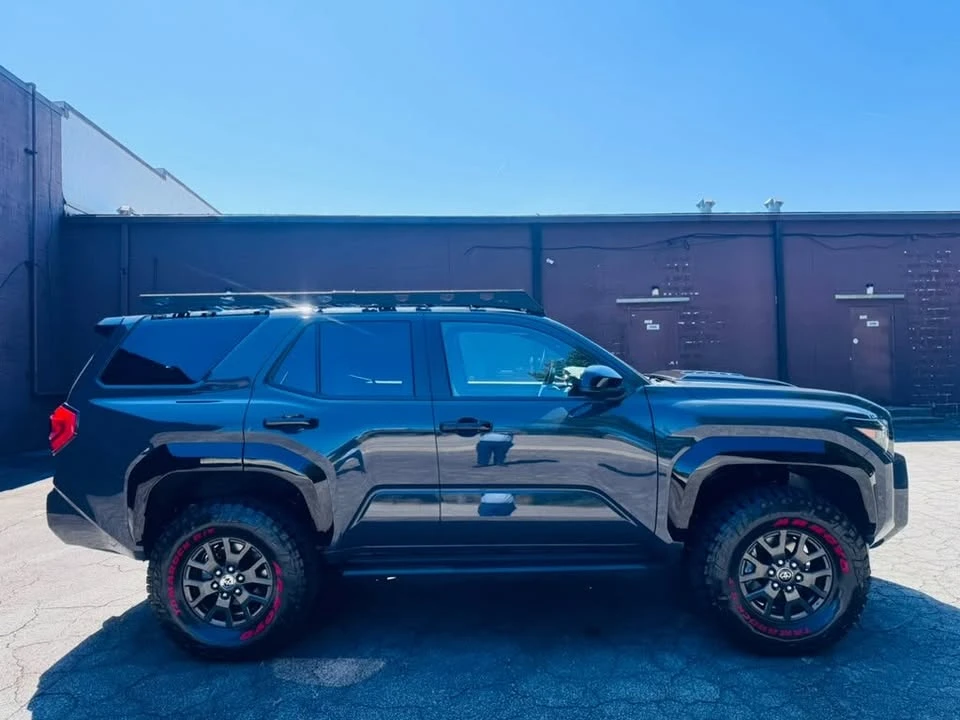 2025 Toyota 4Runner 6th Gen - Image 5 of 11
