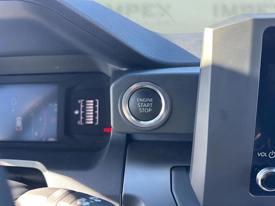 2025 Toyota 4Runner 6th Gen - Image 19 of 21