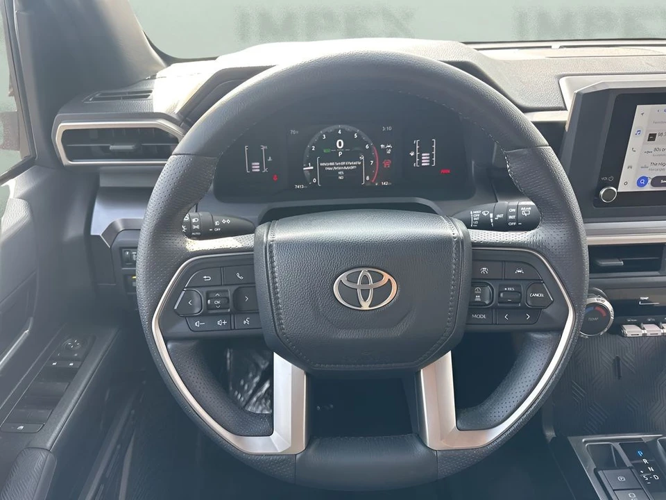 2025 Toyota 4Runner 6th Gen - Image 11 of 21