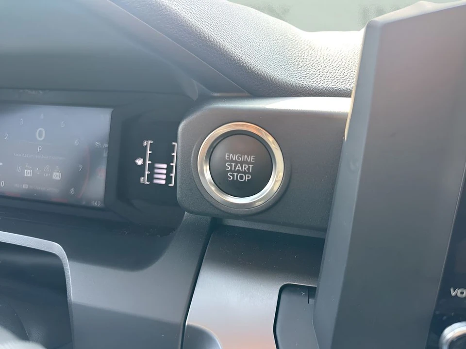 2025 Toyota 4Runner 6th Gen - Image 19 of 21