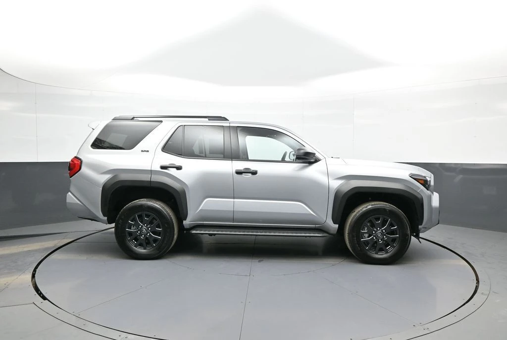 2025 Toyota 4Runner 6th Gen - Image 5 of 21