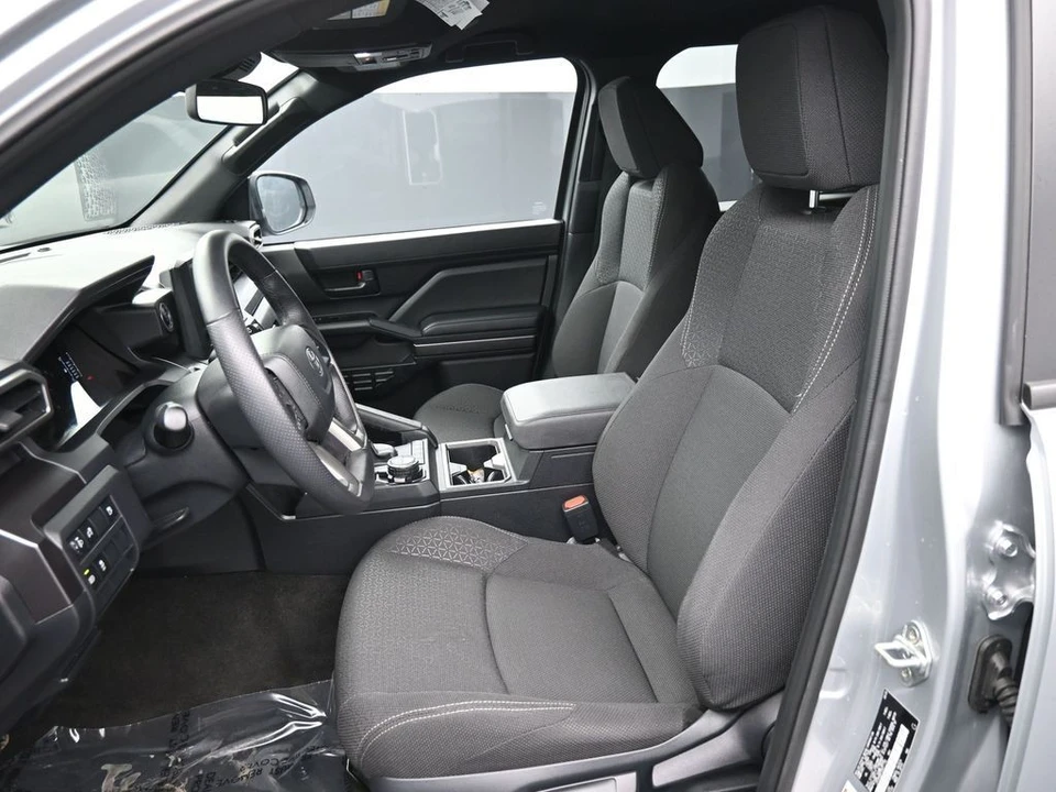 2025 Toyota 4Runner 6th Gen - Image 19 of 21