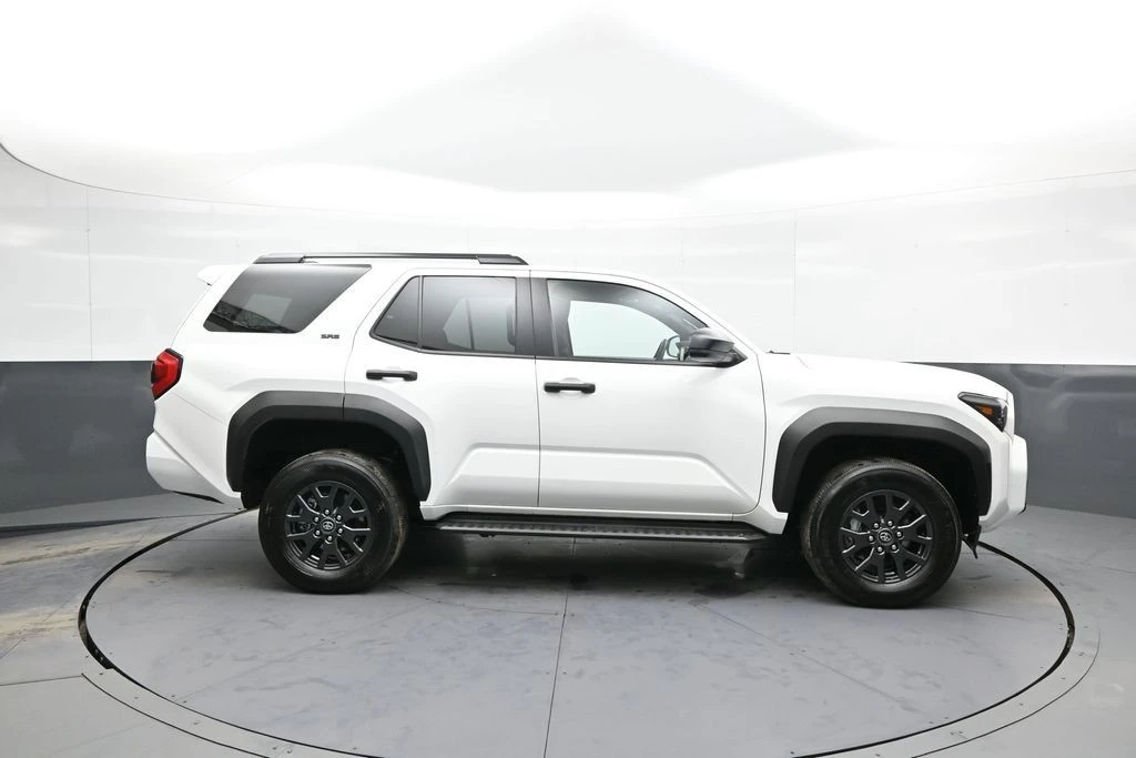2025 Toyota 4Runner 6th Gen - Image 5 of 21