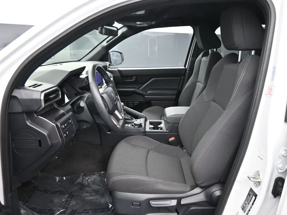 2025 Toyota 4Runner 6th Gen - Image 18 of 21