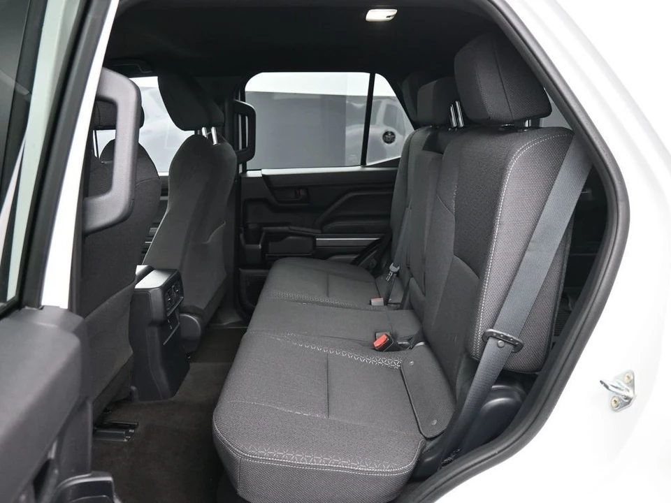 2025 Toyota 4Runner 6th Gen - Image 20 of 21