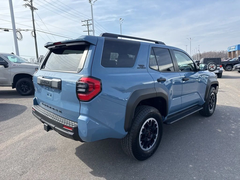 2025 Toyota 4Runner 6th Gen - Image 5 of 21
