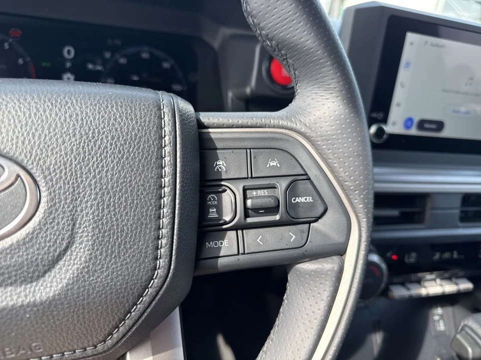 2025 Toyota 4Runner 6th Gen - Image 15 of 21