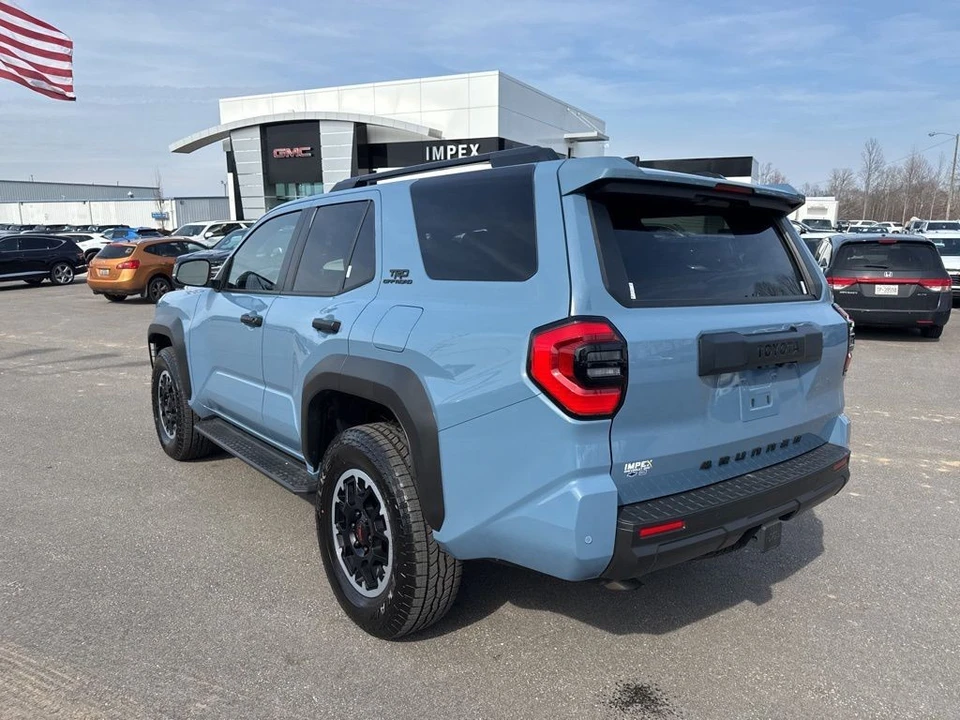 2025 Toyota 4Runner 6th Gen - Image 3 of 21