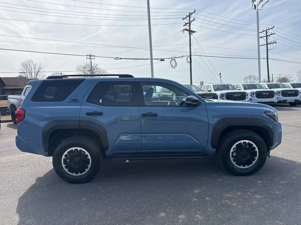 2025 Toyota 4Runner 6th Gen - Image 6 of 21