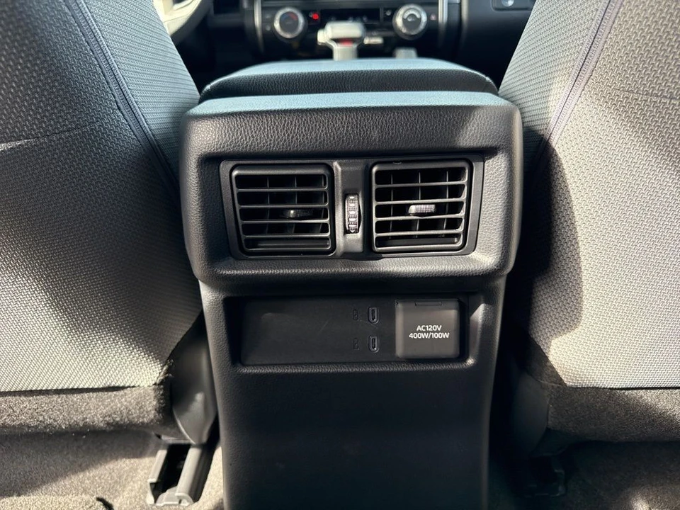 2025 Toyota 4Runner 6th Gen - Image 11 of 21