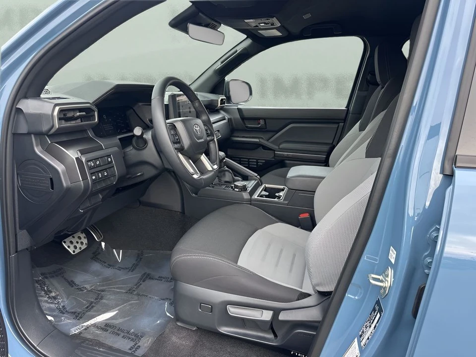 2025 Toyota 4Runner 6th Gen - Image 9 of 21