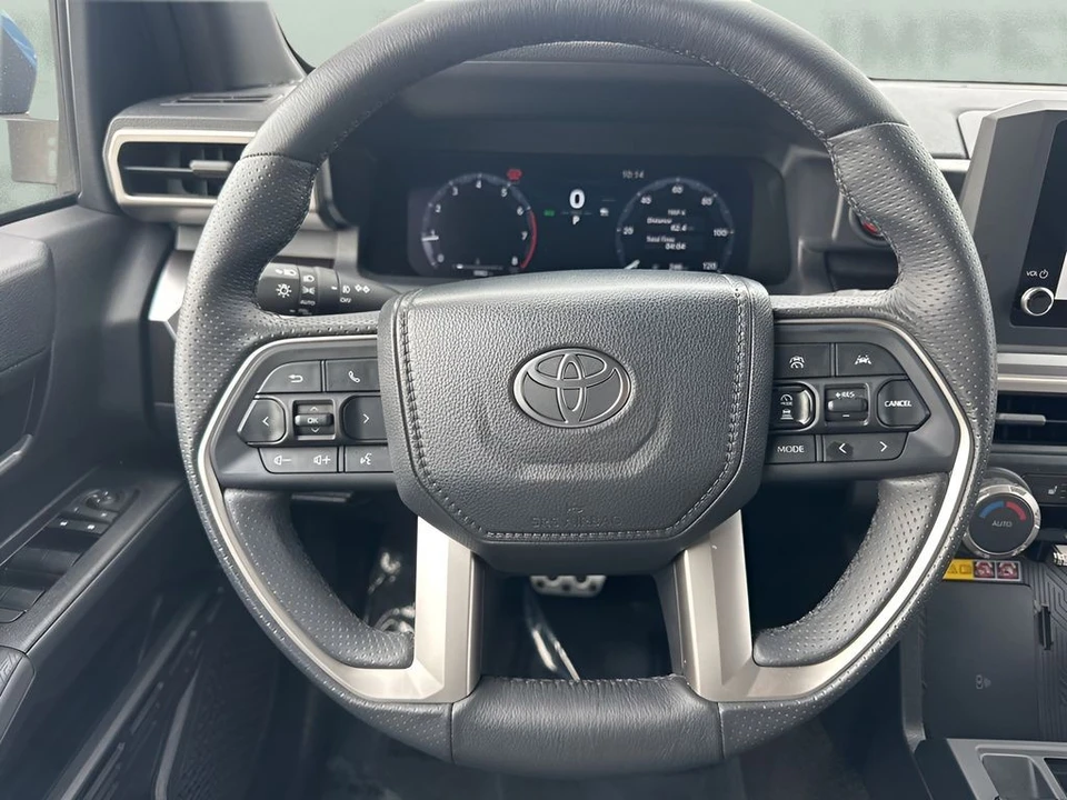 2025 Toyota 4Runner 6th Gen - Image 12 of 21