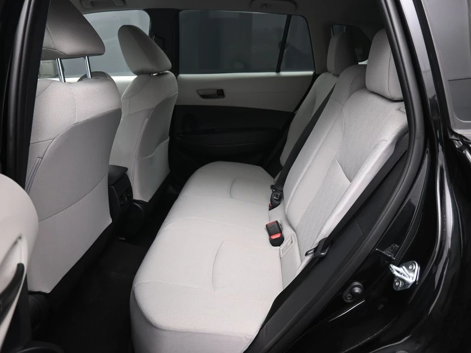 2025 Toyota Corolla Cross - Image 20 of 21