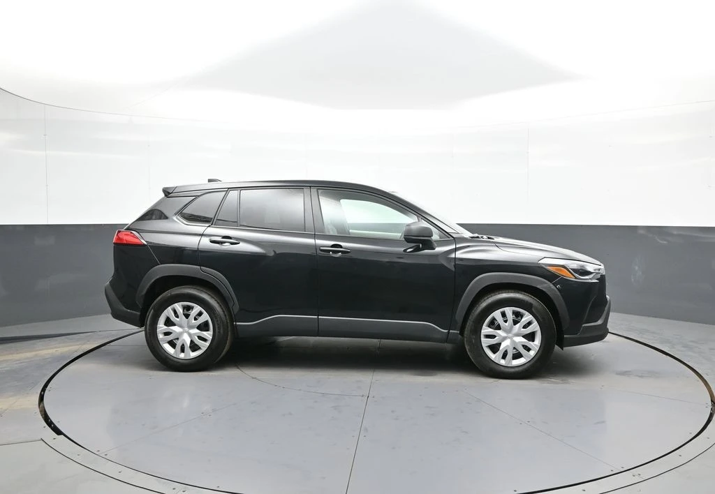 2025 Toyota Corolla Cross - Image 5 of 21