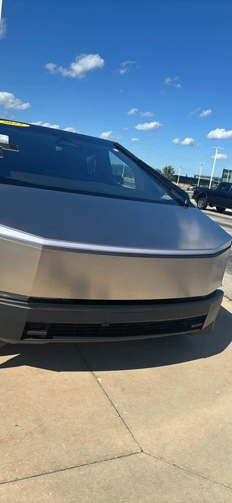 2025 Tesla Cybertruck - Image 3 of 5