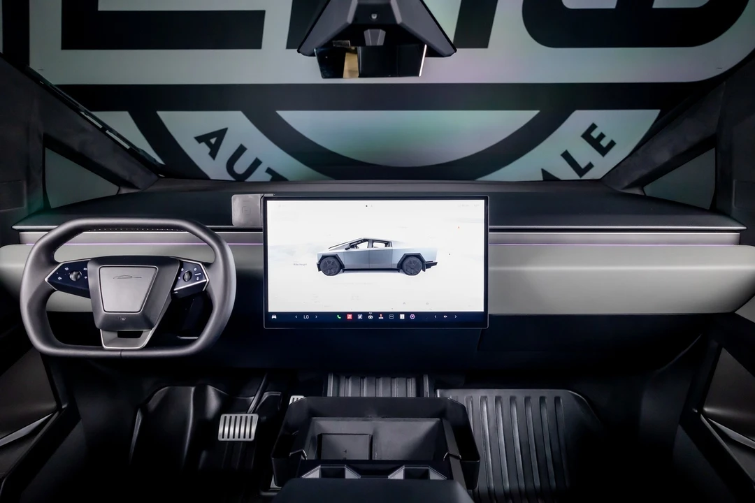 2025 Tesla Cybertruck - Image 2 of 12