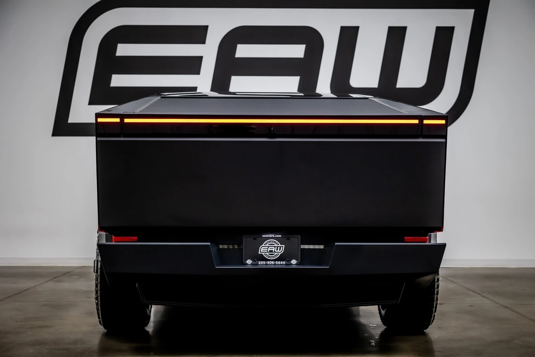 2025 Tesla Cybertruck - Image 11 of 12