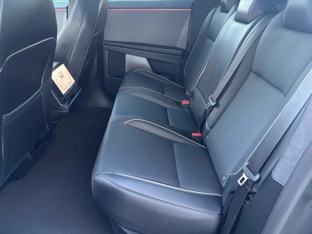 2025 Tesla Cybertruck - Image 14 of 15