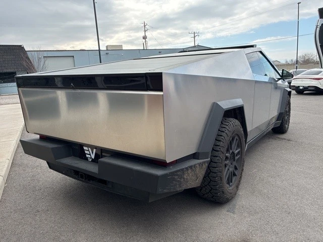 2025 Tesla Cybertruck - Image 8 of 21