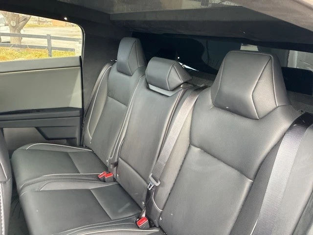 2025 Tesla Cybertruck - Image 15 of 21