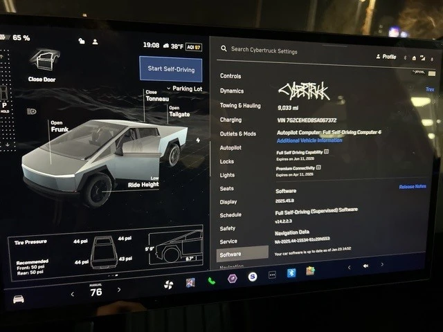2025 Tesla Cybertruck - Image 10 of 10