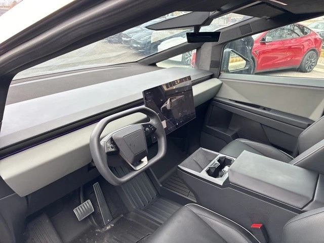 2025 Tesla Cybertruck - Image 11 of 21