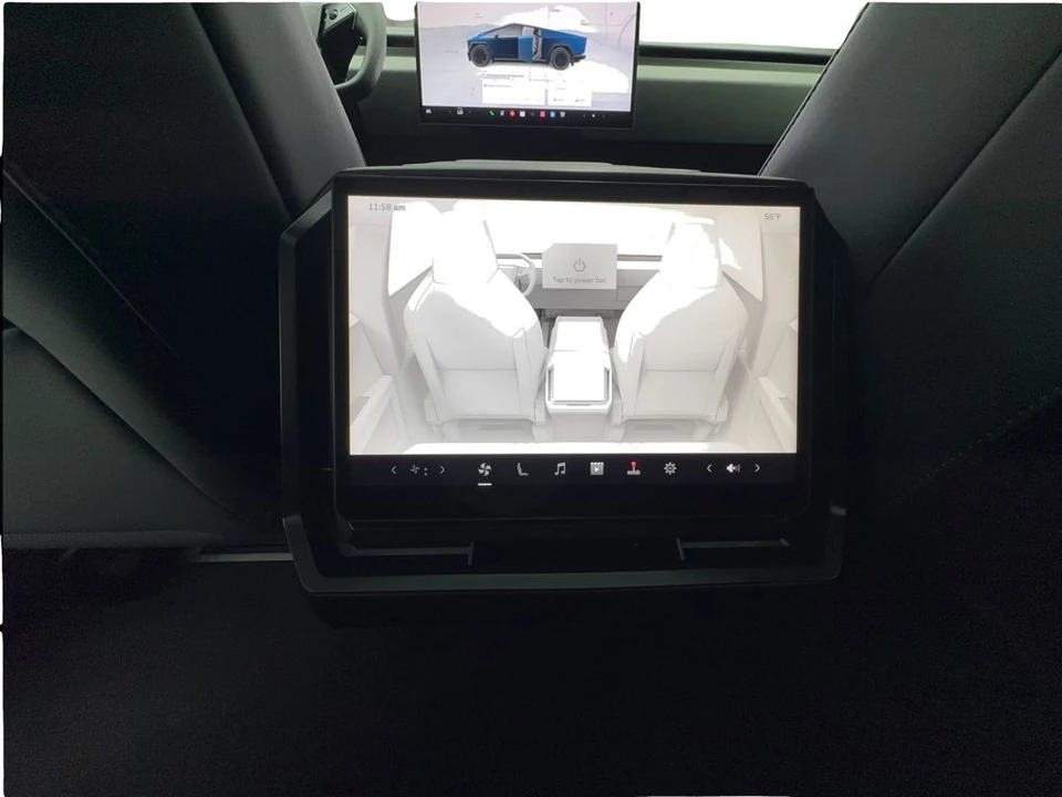 2025 Tesla Cybertruck - Image 17 of 31
