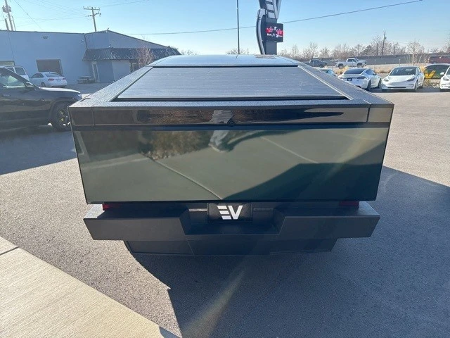 2025 Tesla Cybertruck - Image 7 of 21