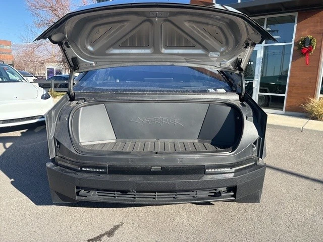 2025 Tesla Cybertruck - Image 15 of 21