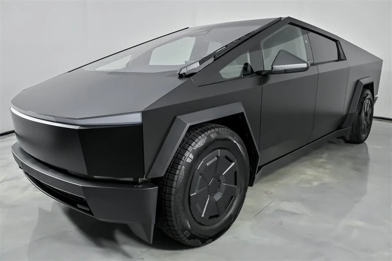 2025 Tesla Cybertruck - Image 6 of 21