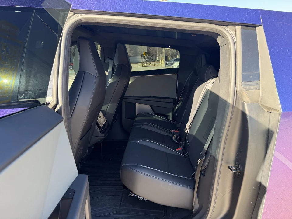 2025 Tesla Cybertruck - Image 13 of 14