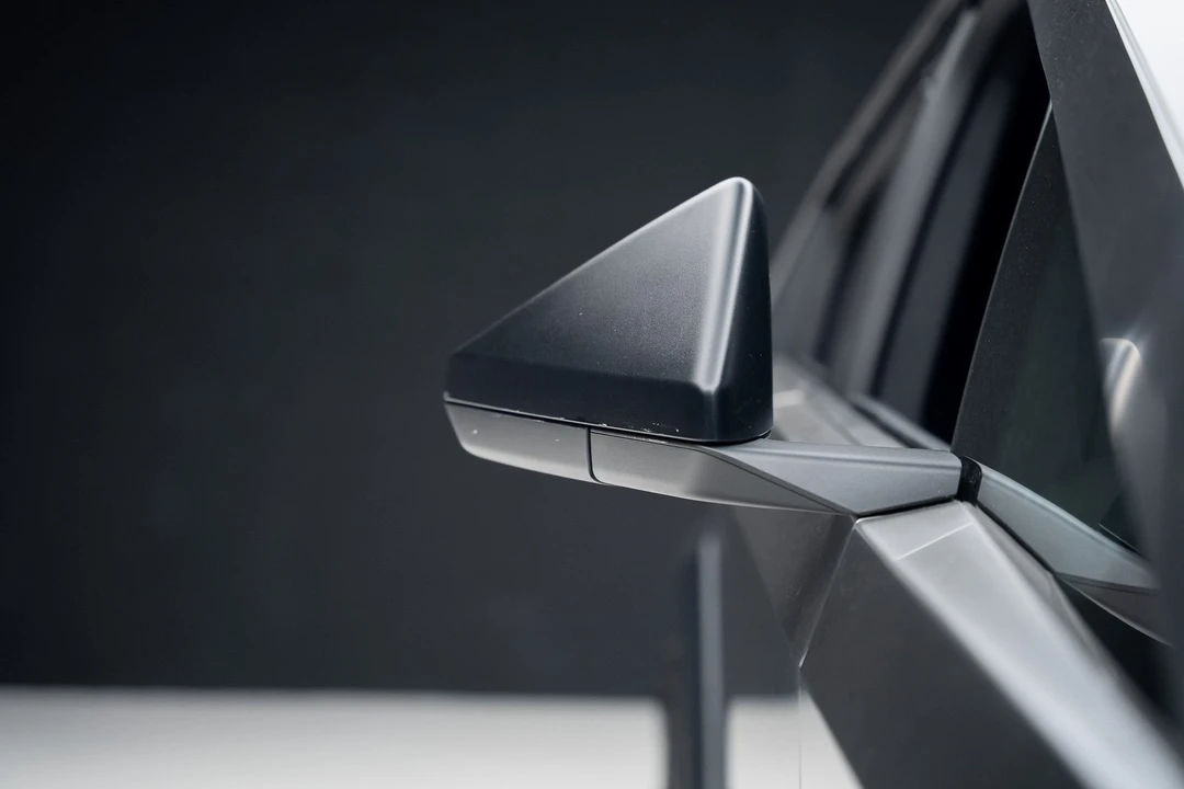2025 Tesla Cybertruck - Image 12 of 21