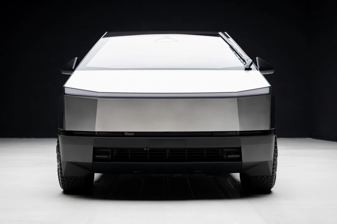 2025 Tesla Cybertruck - Image 7 of 21