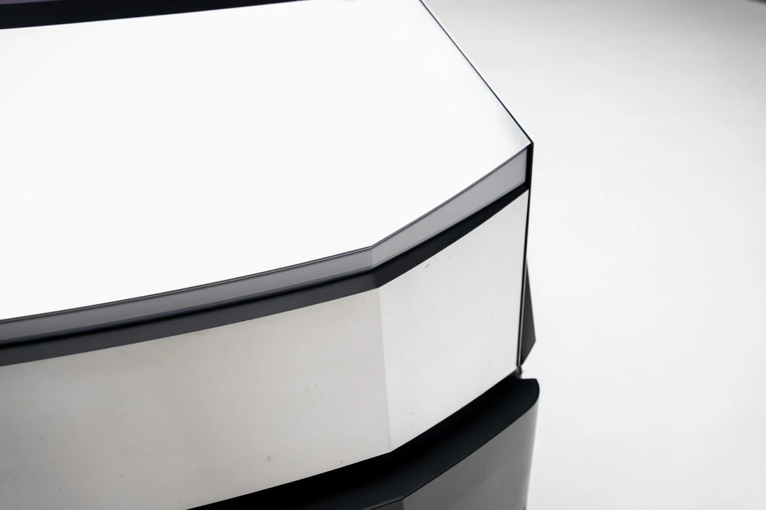 2025 Tesla Cybertruck - Image 10 of 21