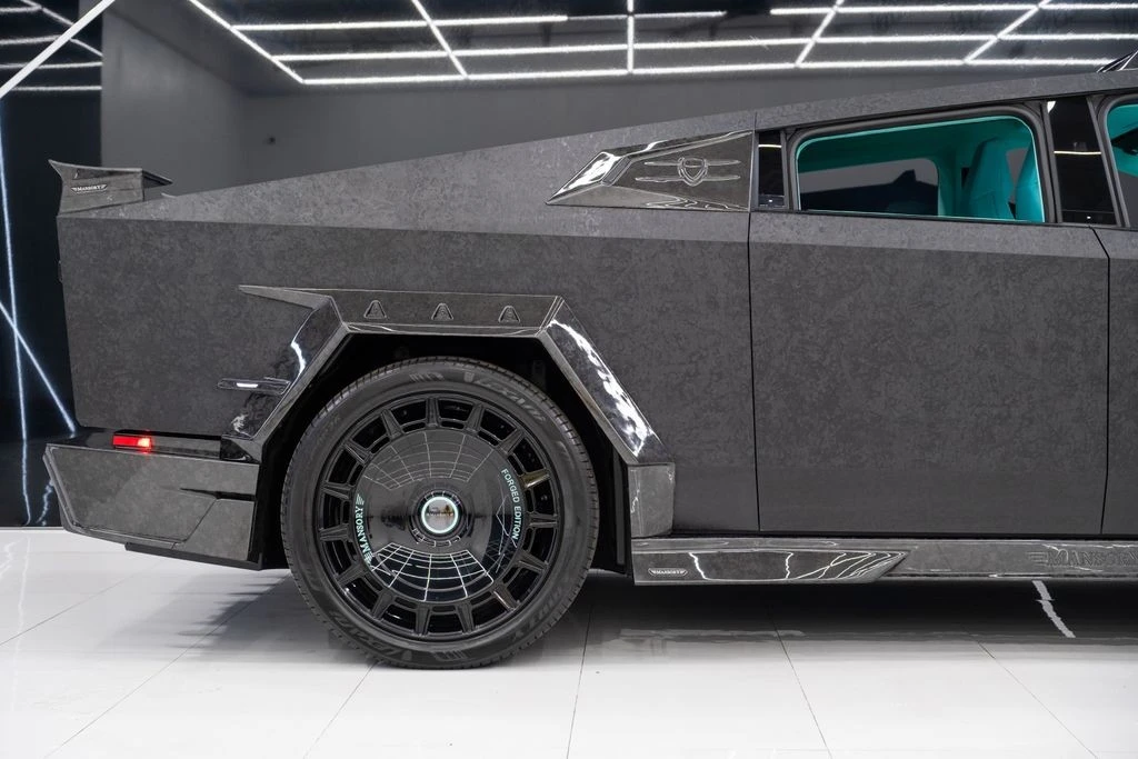2025 Tesla Cybertruck - Image 10 of 21