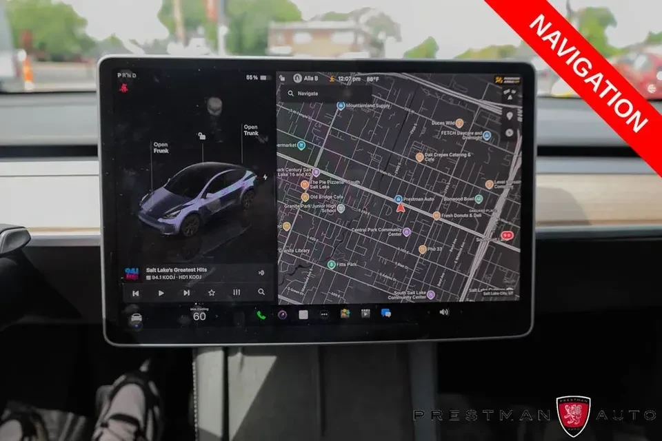 2025 Tesla Model Y - Image 6 of 9