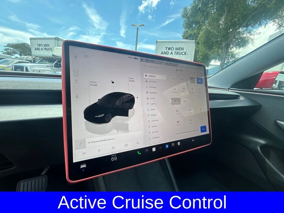 2025 Tesla Model 3 - Image 10 of 12