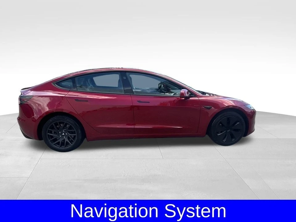 2025 Tesla Model 3 - Image 3 of 12