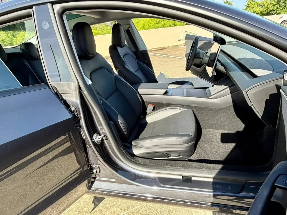 2025 Tesla Model 3 - Image 13 of 20