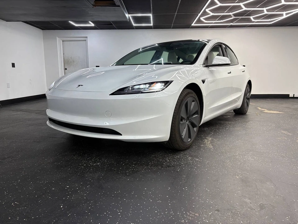 2025 Tesla Model 3 - Image 2 of 12